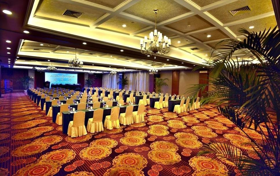 Banquet hall Photo